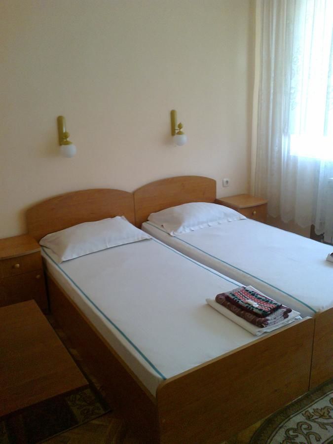 Гостевой дом Family Hotel May Петрич-24