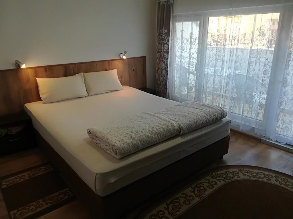 Гостевой дом Family Hotel May Петрич-36